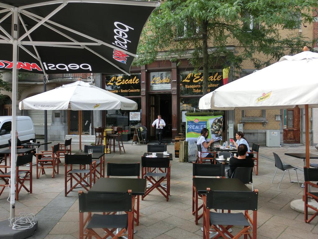 Hotel Aviation Saint-Gilles Екстер'єр фото