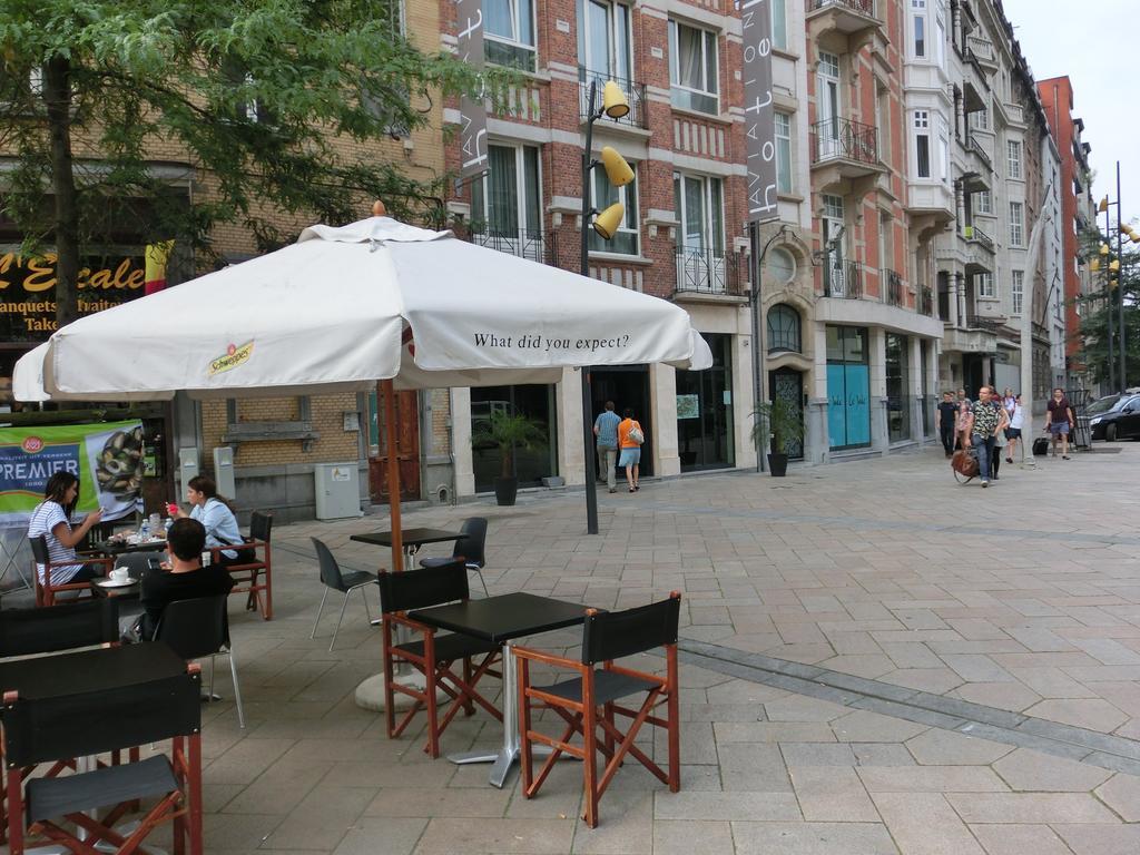 Hotel Aviation Saint-Gilles Екстер'єр фото