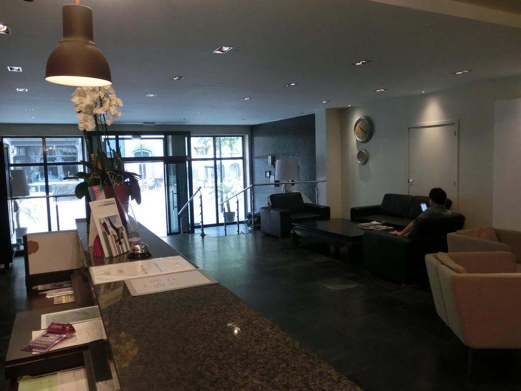 Hotel Aviation Saint-Gilles Екстер'єр фото