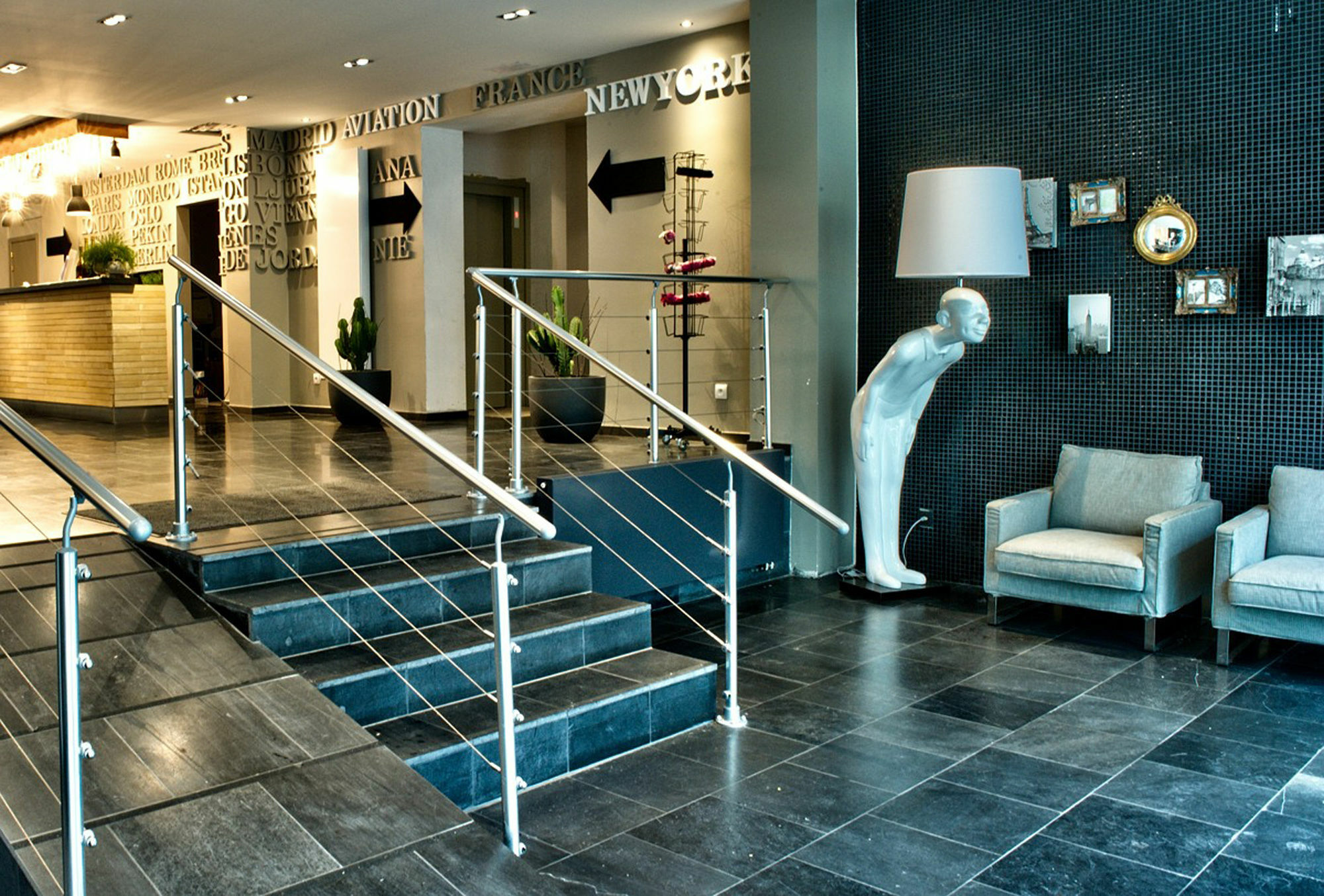 Hotel Aviation Saint-Gilles Екстер'єр фото